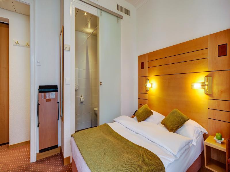 Eden Hotel