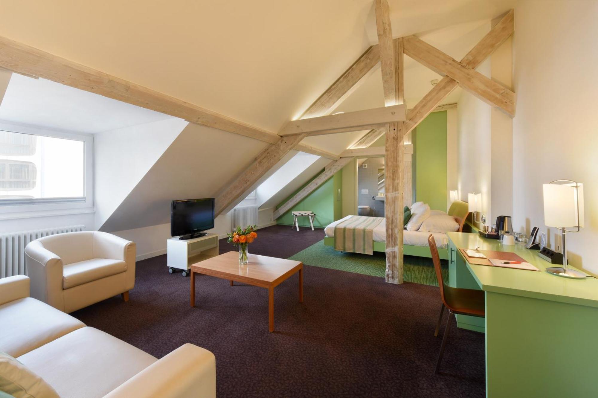 International & Terminus Hotel 3*