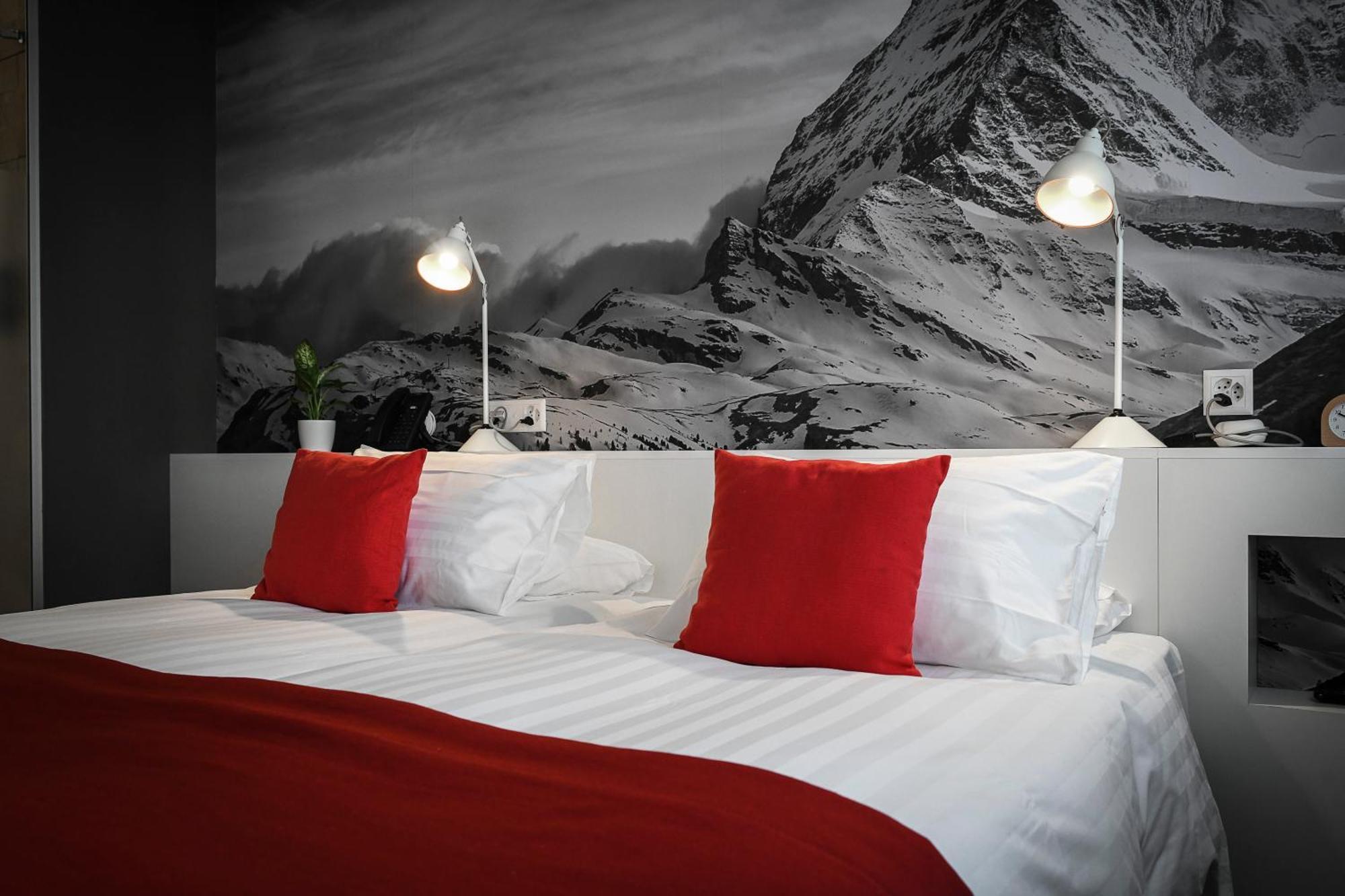 Swiss 4*