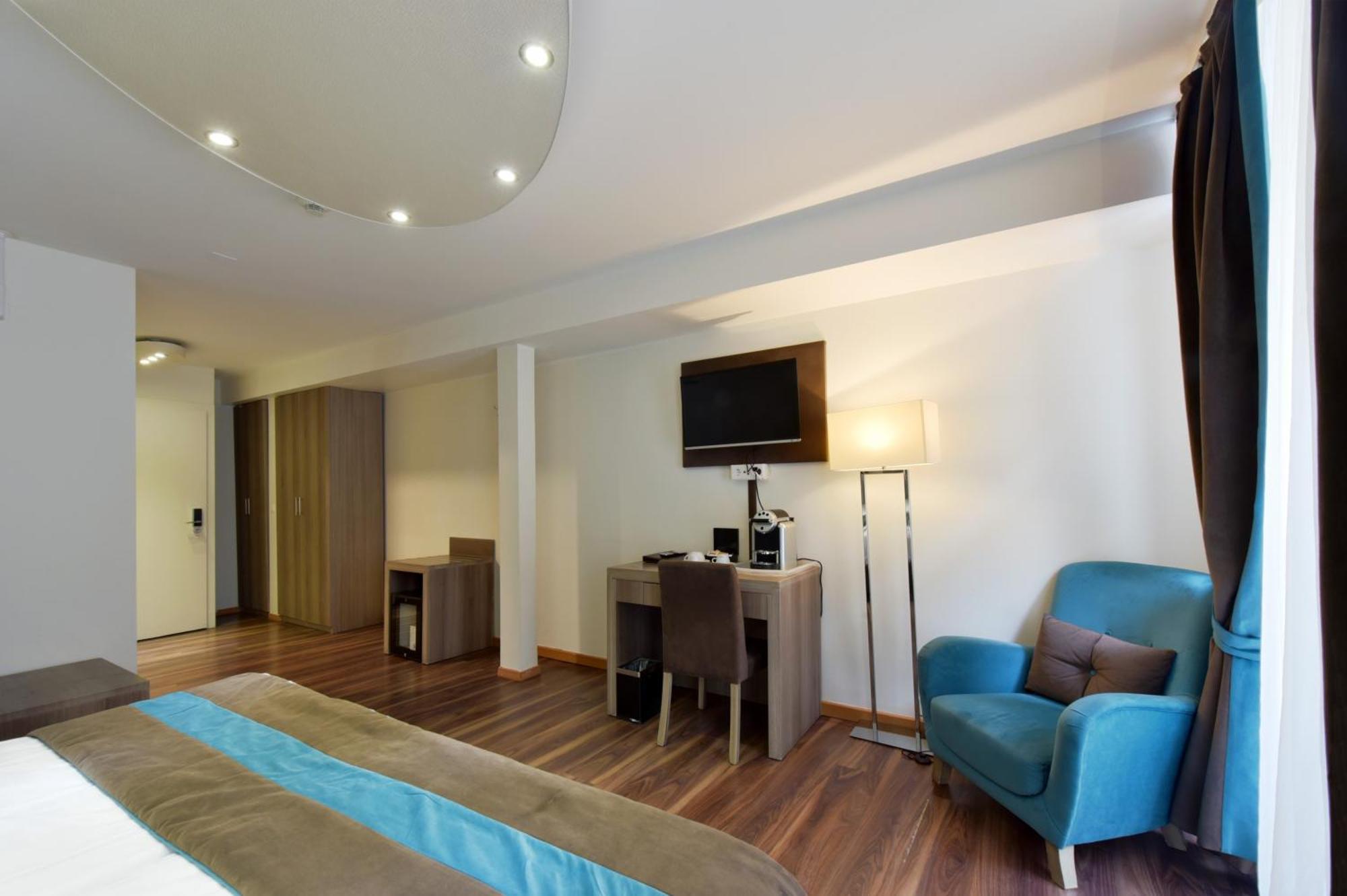 Hotel Rousseau