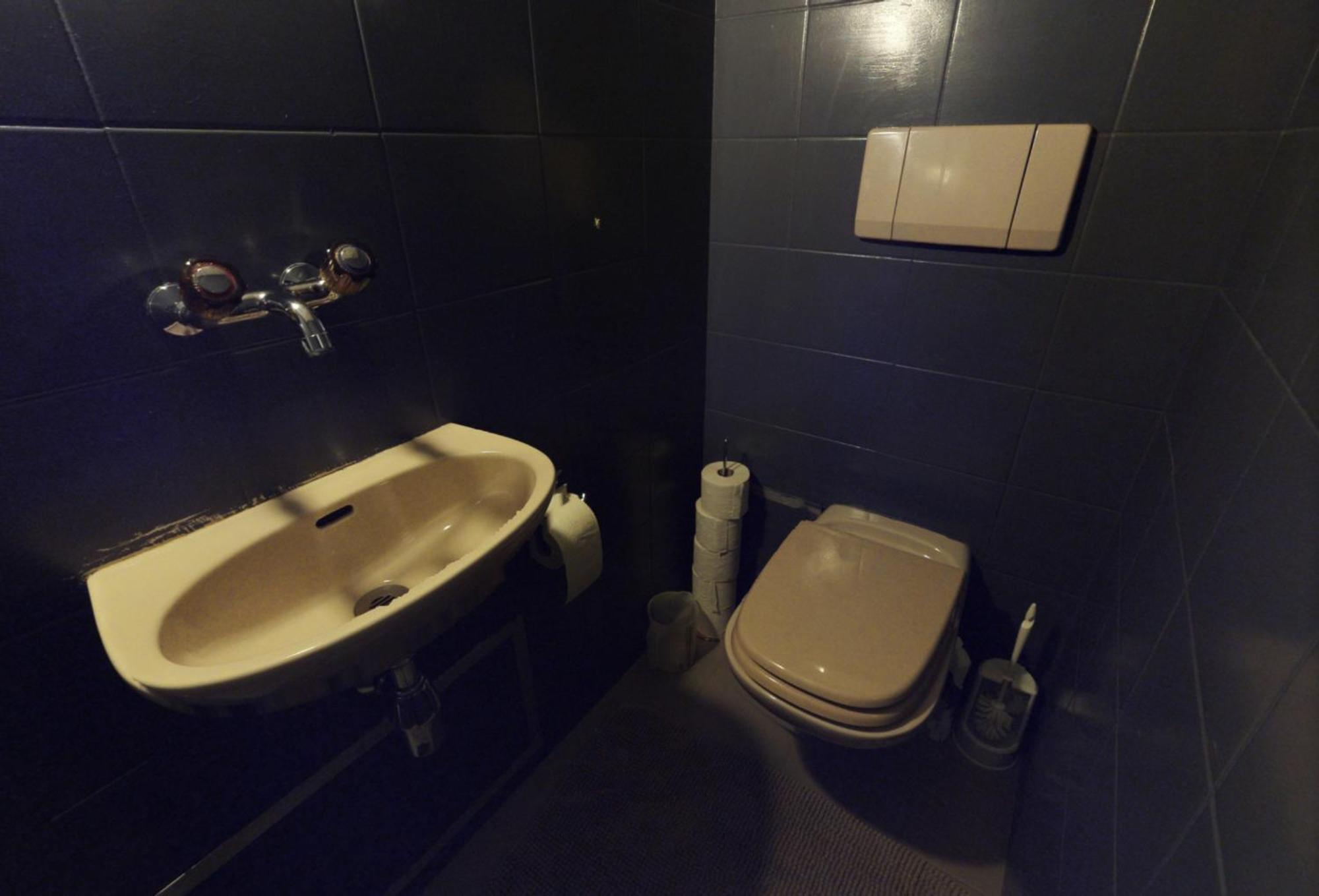 Spacious Two-bedroom * Genève