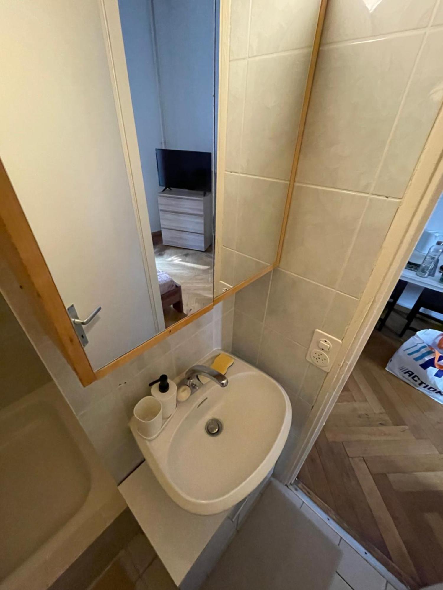 Apartment Au Coeur De Geneva