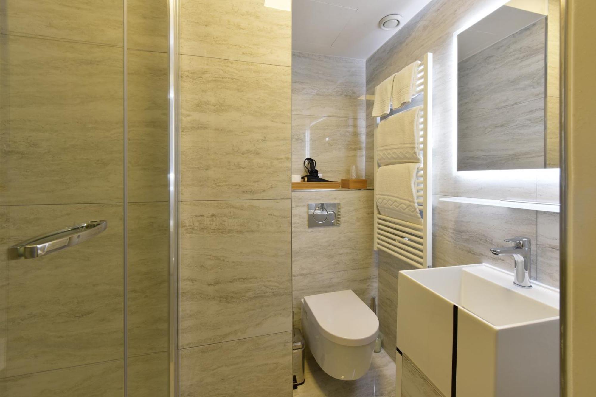 Hotel Rousseau