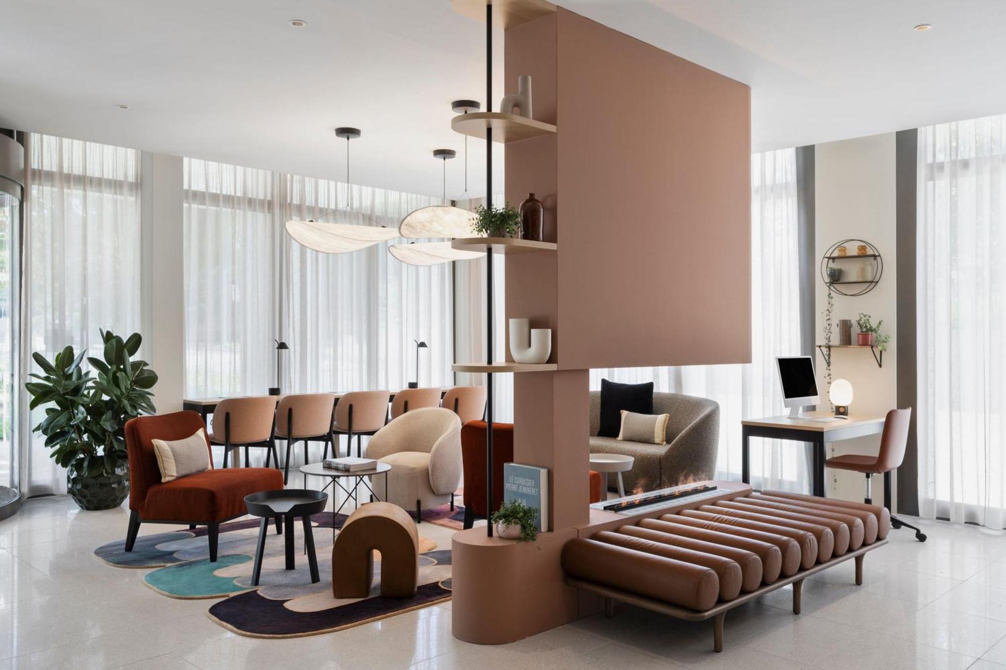 By Marriott Nations 4* Genève