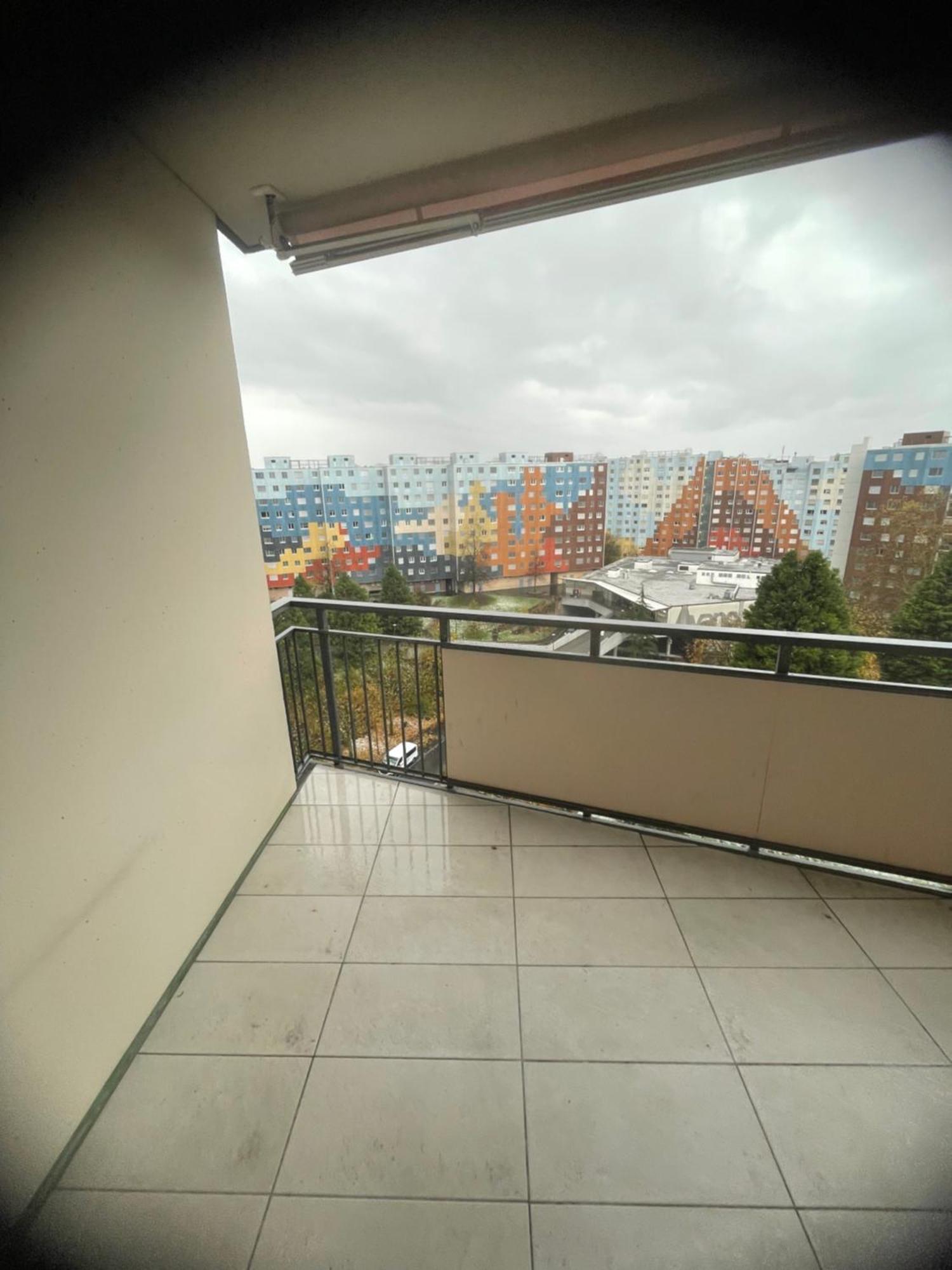 Appartement Spacieux Deux A 5min De L Aeroport
