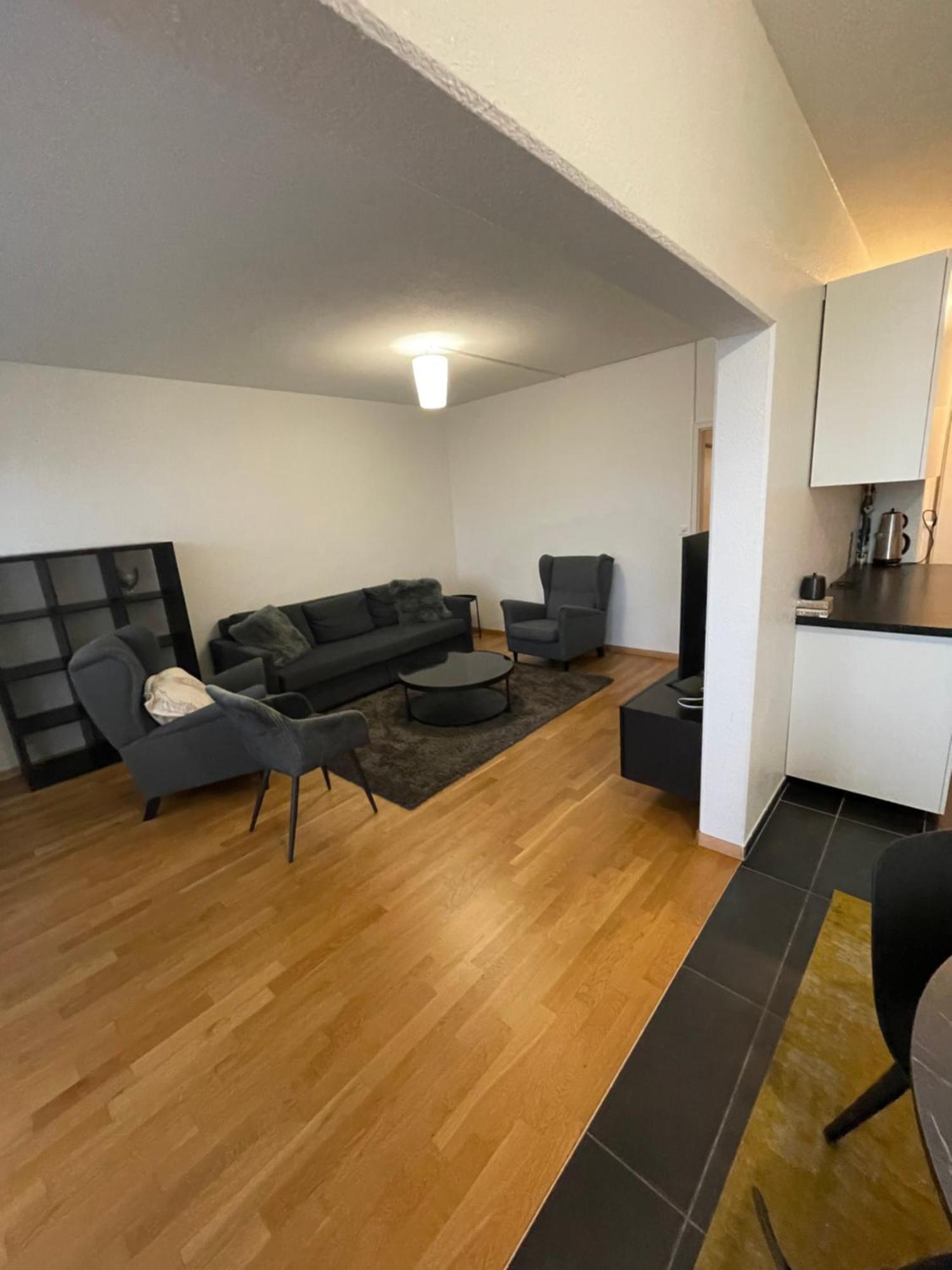 Appartement Spacieux Deux A 5min De L Aeroport