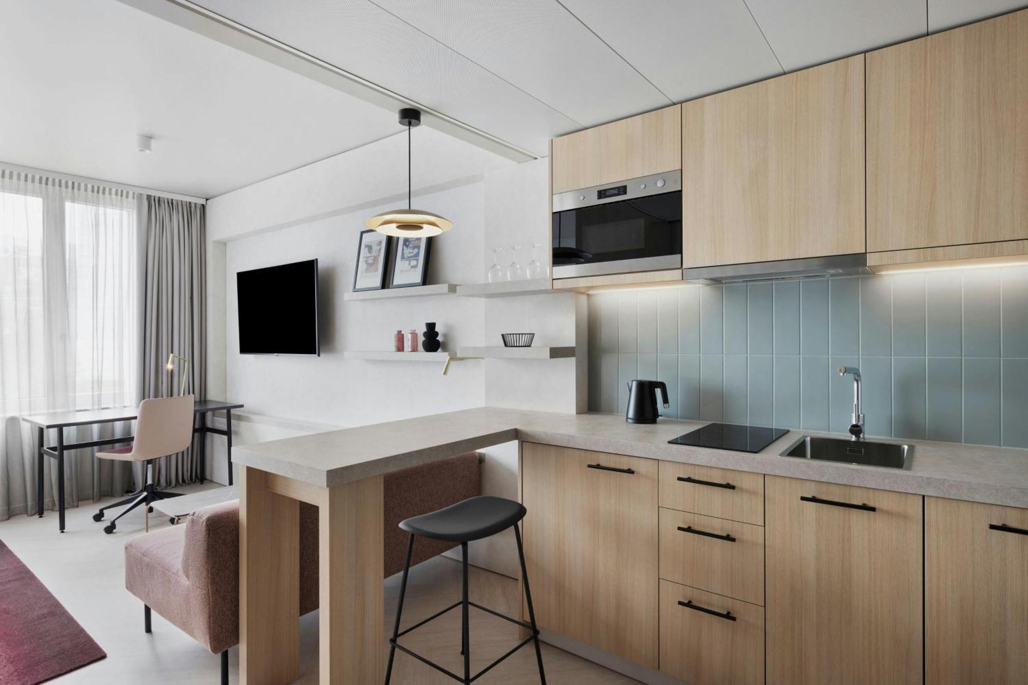 By Marriott Nations 4* Genève