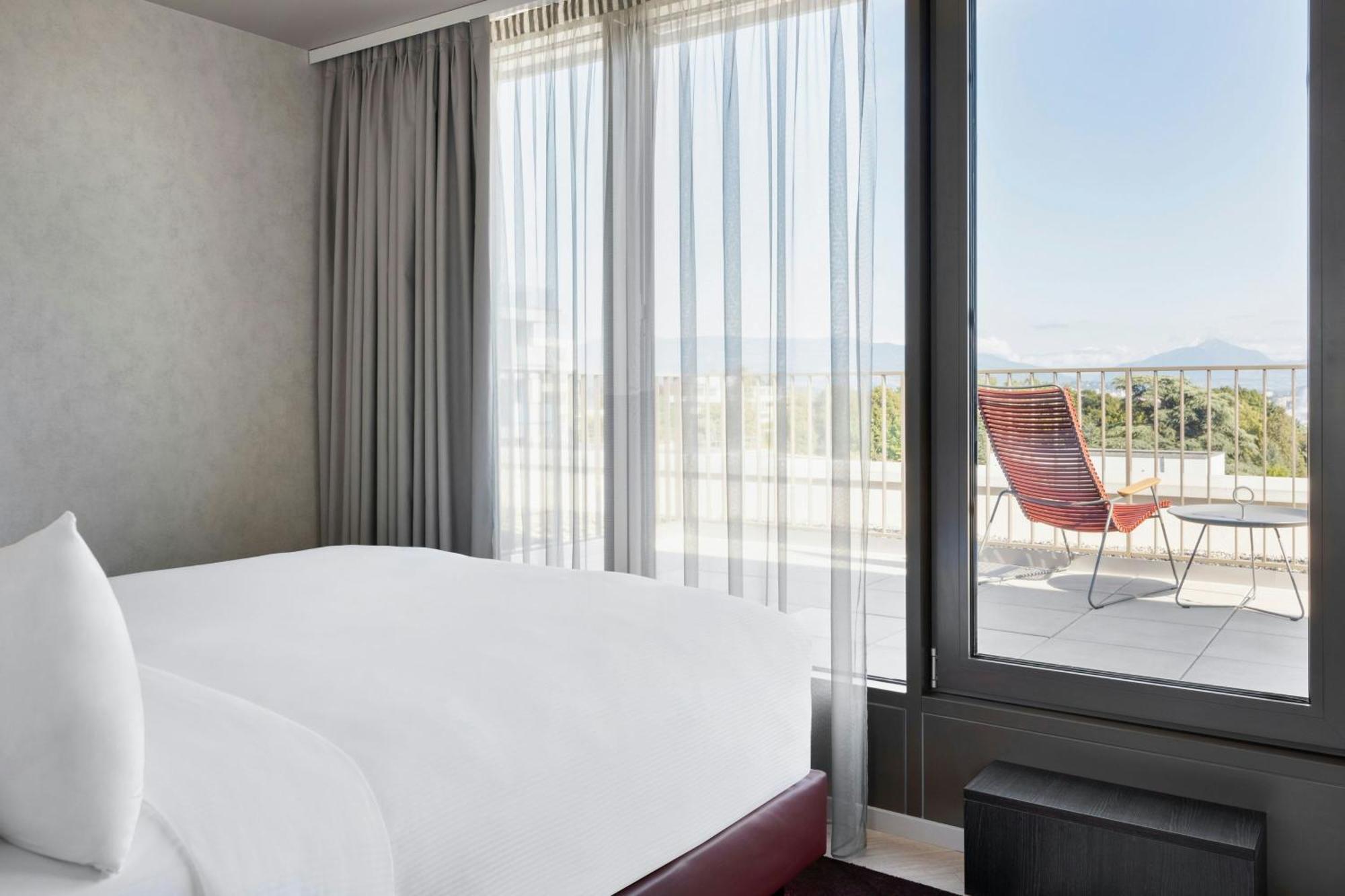 By Marriott Nations Genève