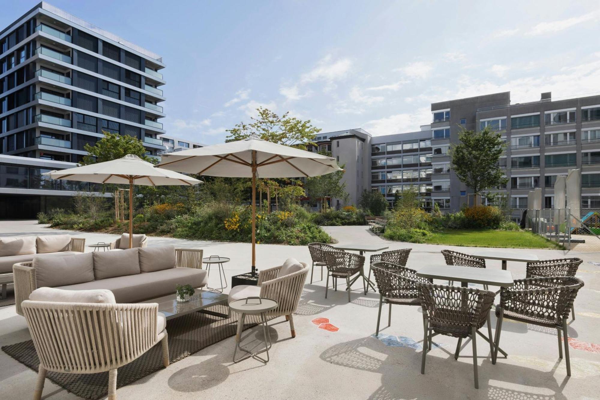 By Marriott Nations 4* Genève