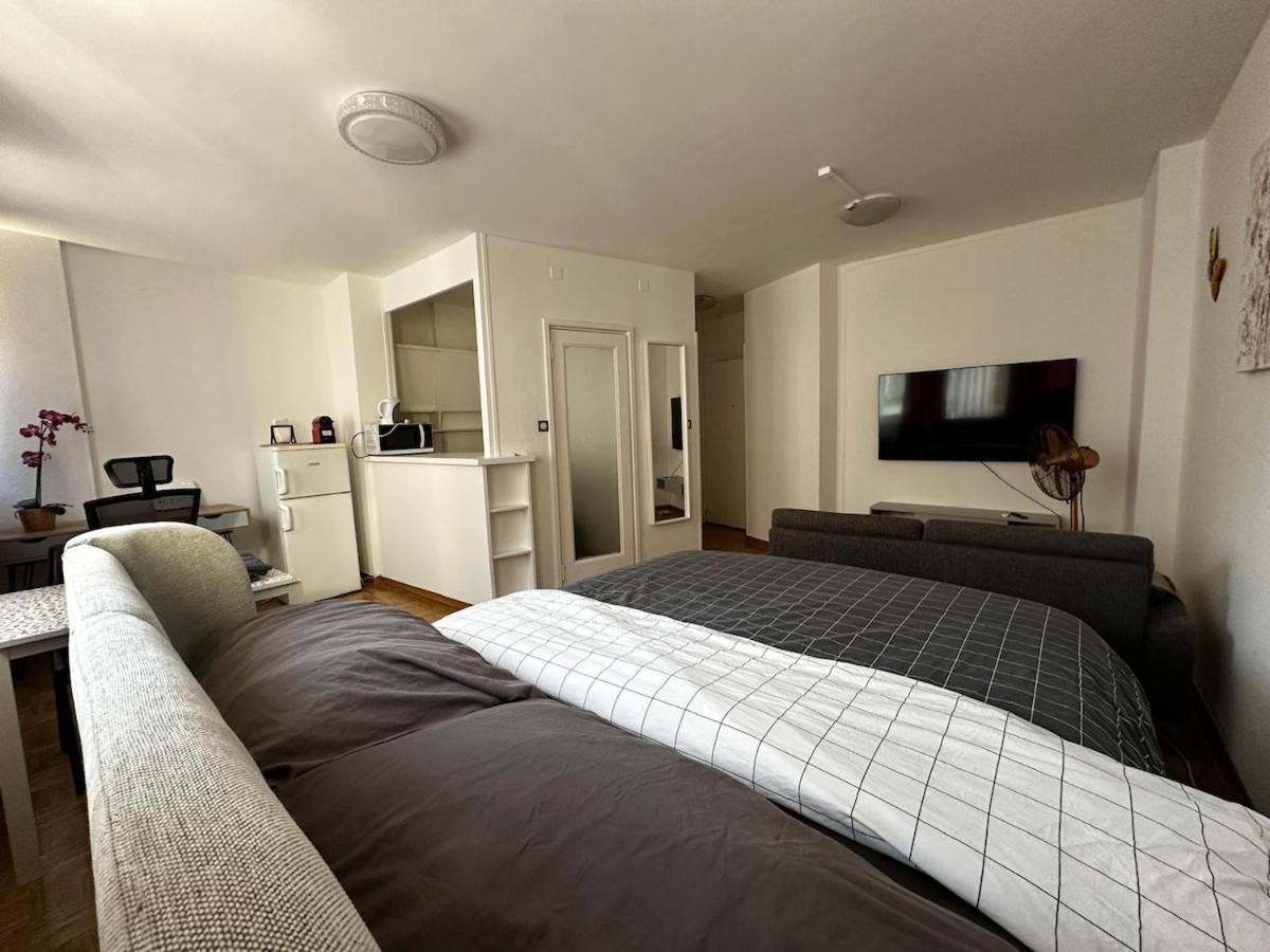 01 Convenient - Station Station Appartement *