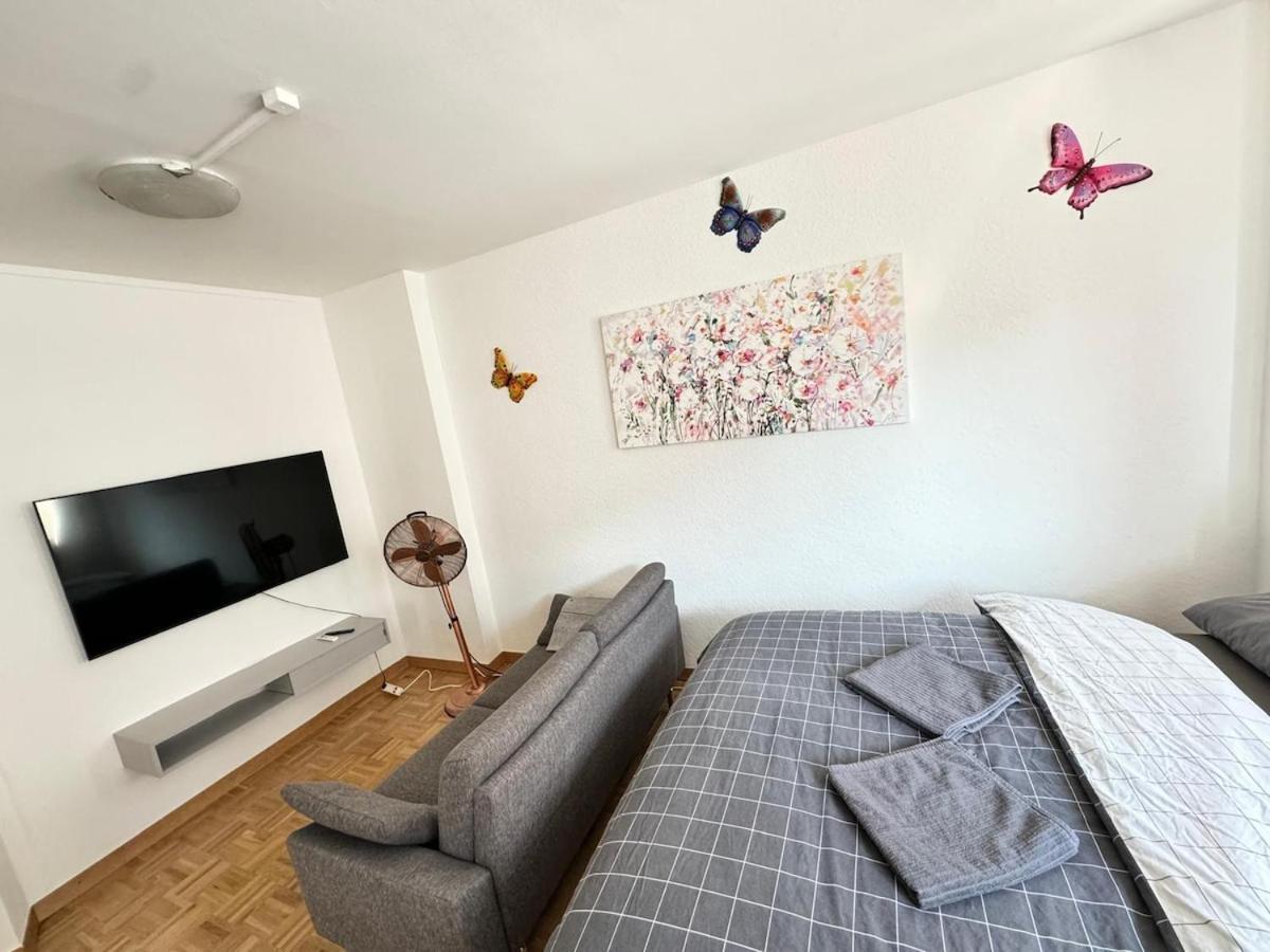 01 Convenient - Station Station Appartement *