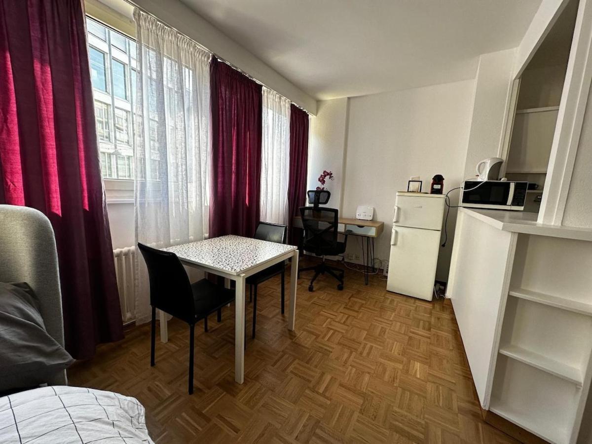 01 Convenient - Station Station Appartement Genève