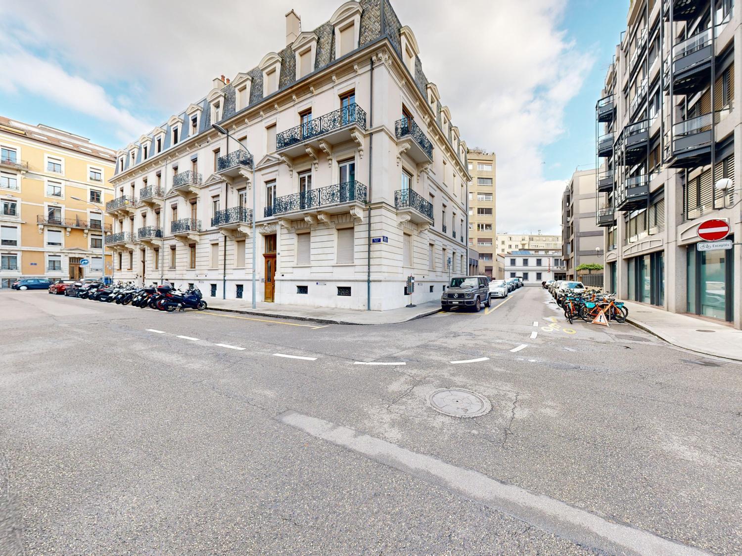 Magnificent Two Bedroom In A Luxury Building