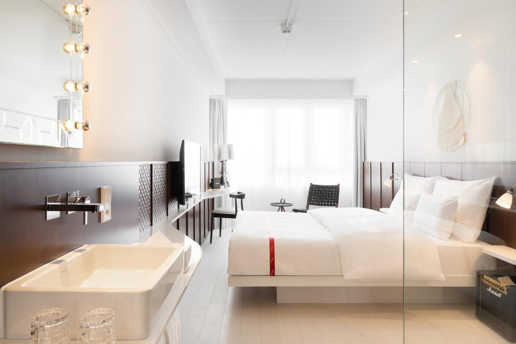 Ruby Claire Hotel