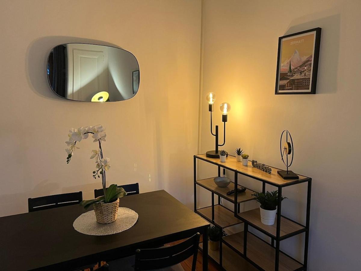 Pr 2 Bedroom, Plainpalais Apartamento Genebra