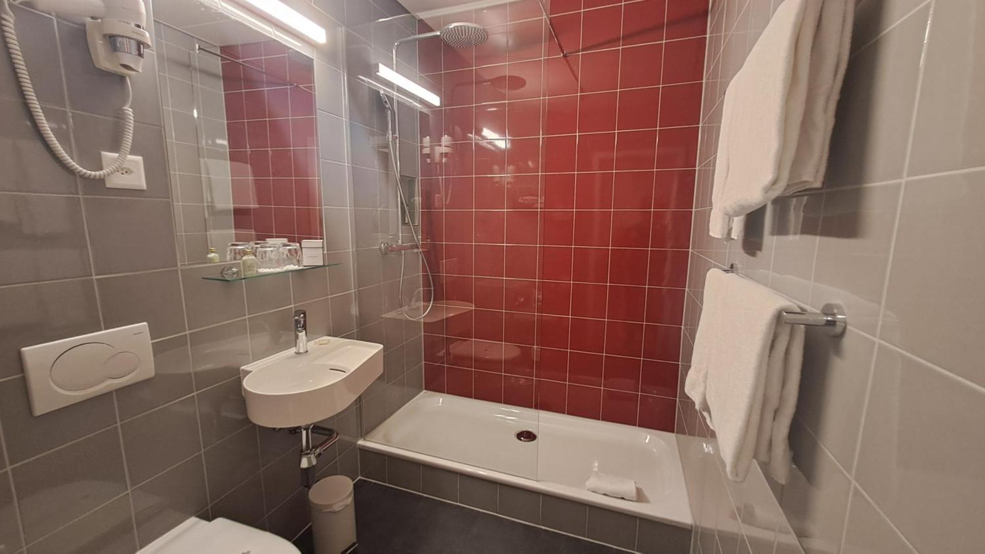 International & Terminus Hotel 3*