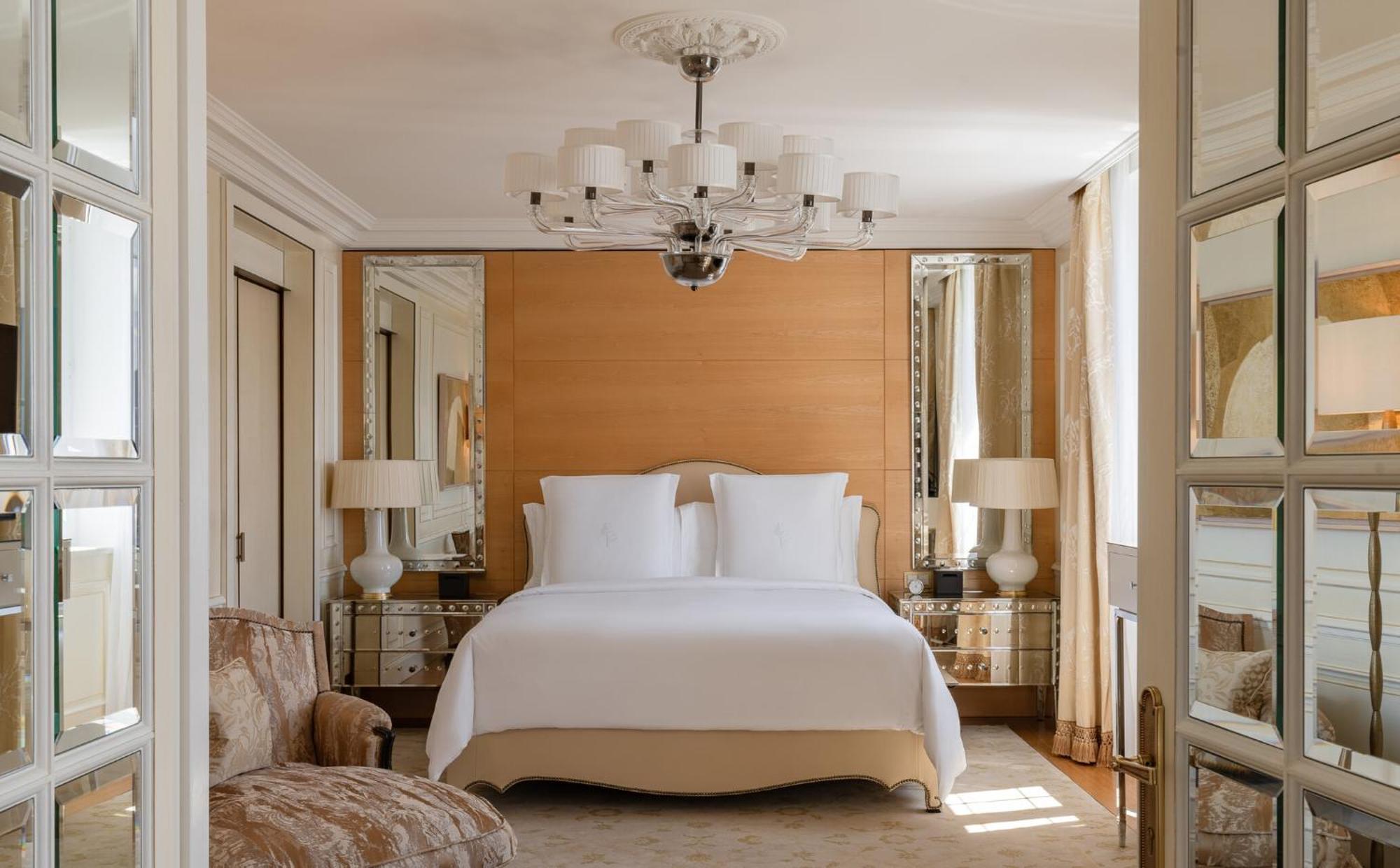 Hotel Four Seasons Des Bergues 5*