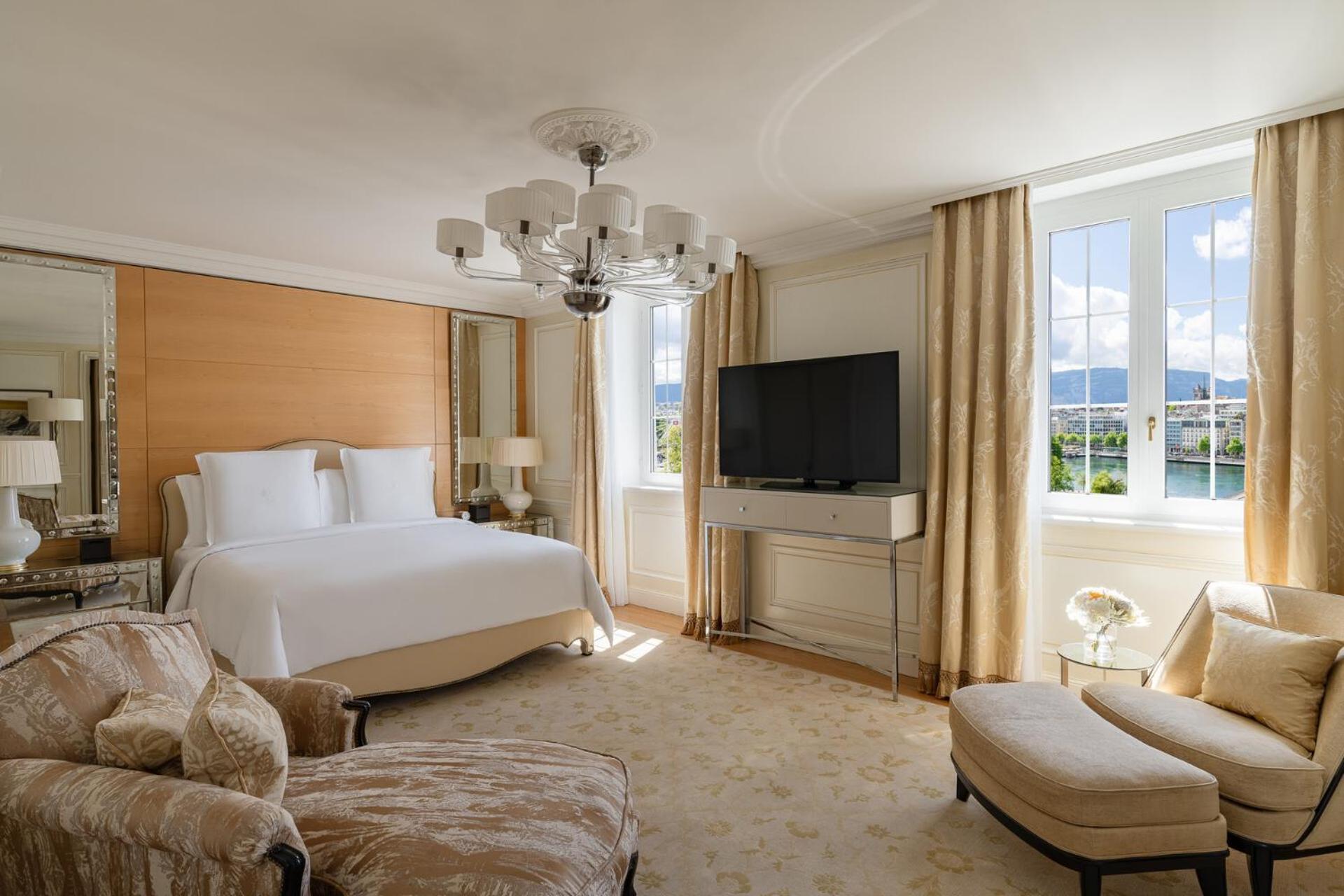 Four Seasons Des Bergues Hotel