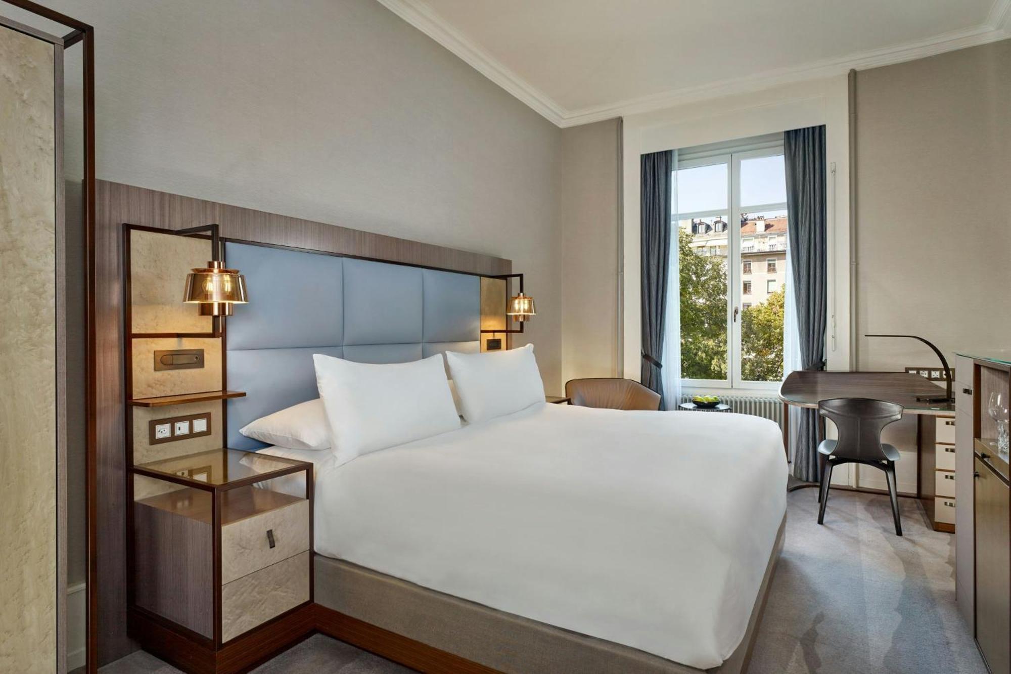 The Ritz-carlton De La Paix, Hotel 5*