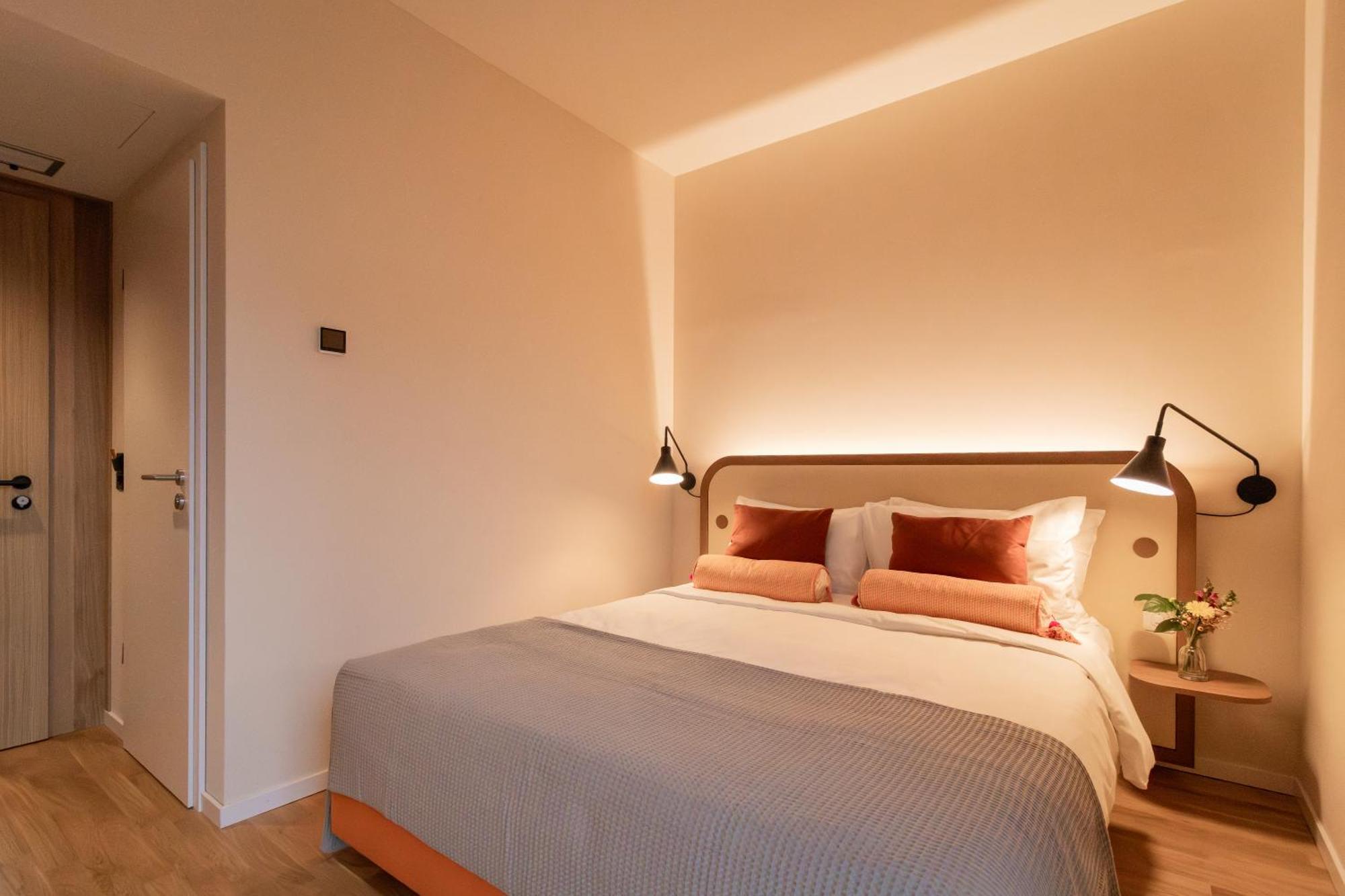 Hood Hotel 3*