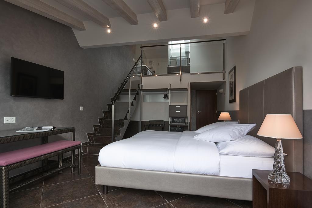 Hotel D'alleves