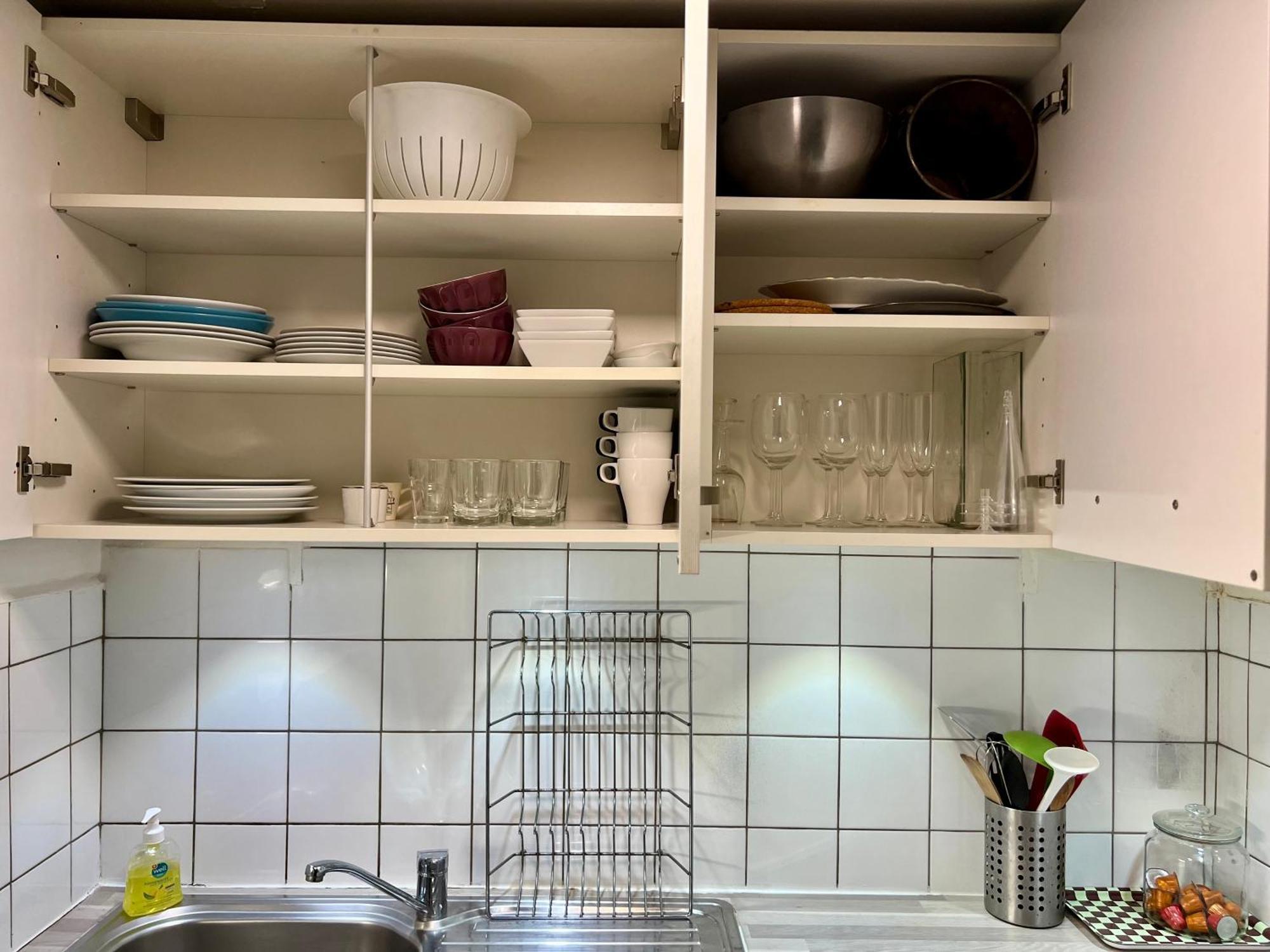 2 Bedroom Flat In Heart Of Eaux-vives Genève