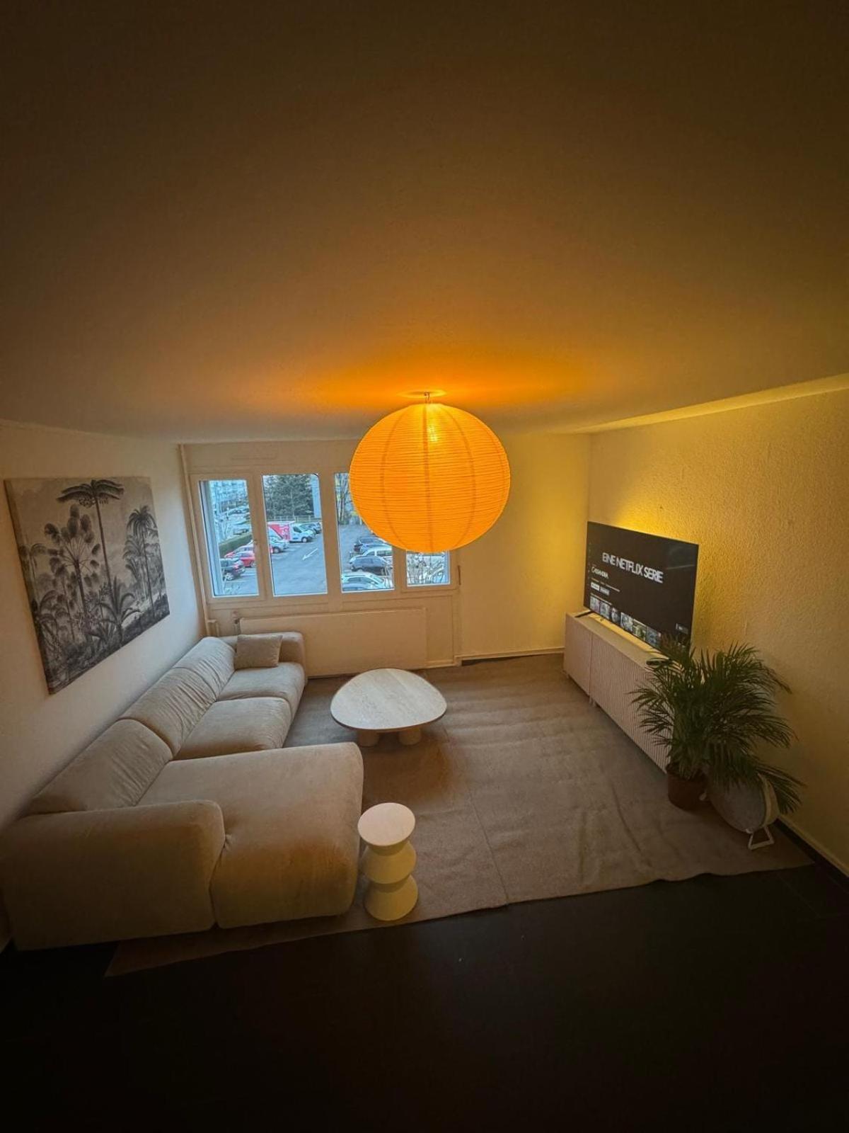 Spacious 3 Bedroom Duplex, Netflix, Remote Work * Genève