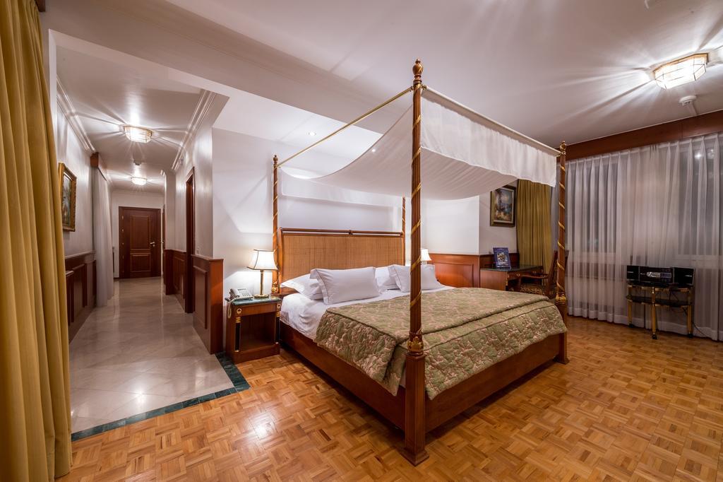 Hotel Century Ginebra