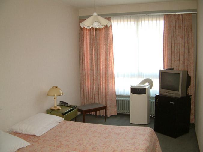 33 Hotel