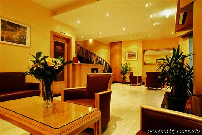 Visionapartments Place De Cornavin - Contactless Check-in Hotel