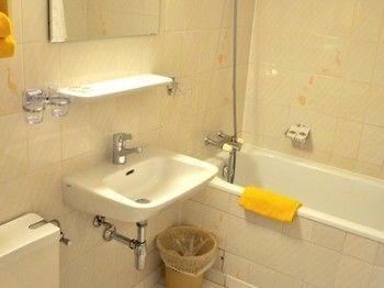 Aparthotel At