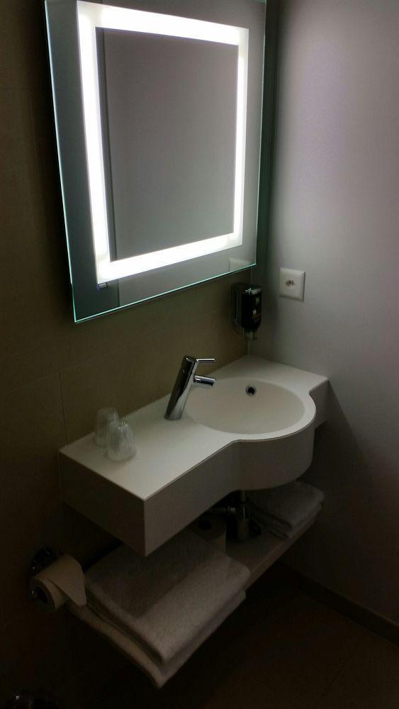 Visionapartments Place De Cornavin - Contactless Check-in Hotel Genève