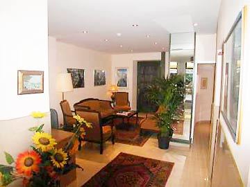 Admiral Hotel