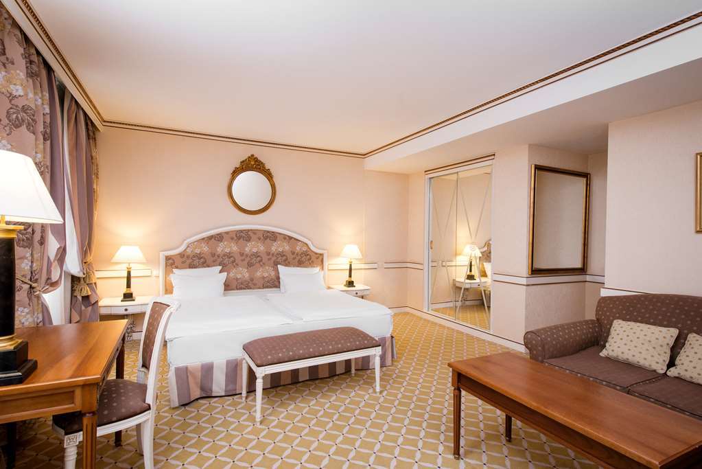 Hotel By Fassbind 4*