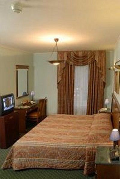 Hotel Churchill