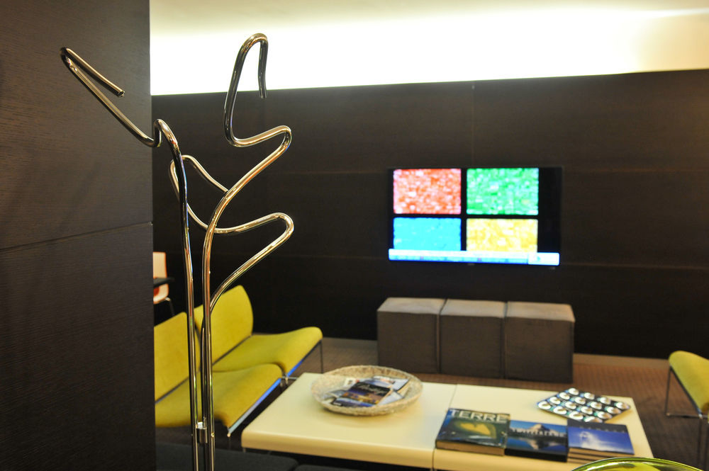 Hotel Design F6 3*