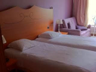 Hotel 33 3*