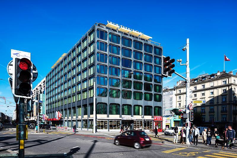 Warwick Hotel
