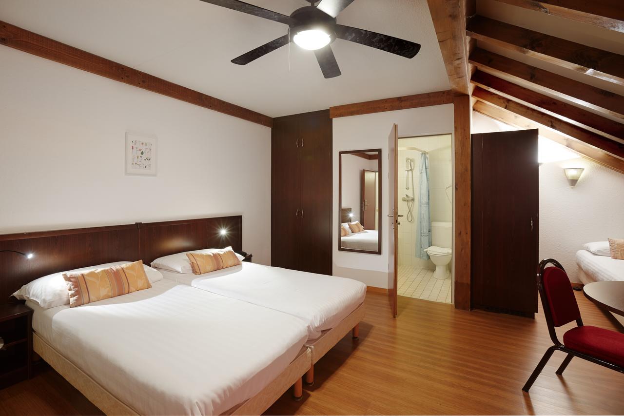 Calvy Hotel 3*