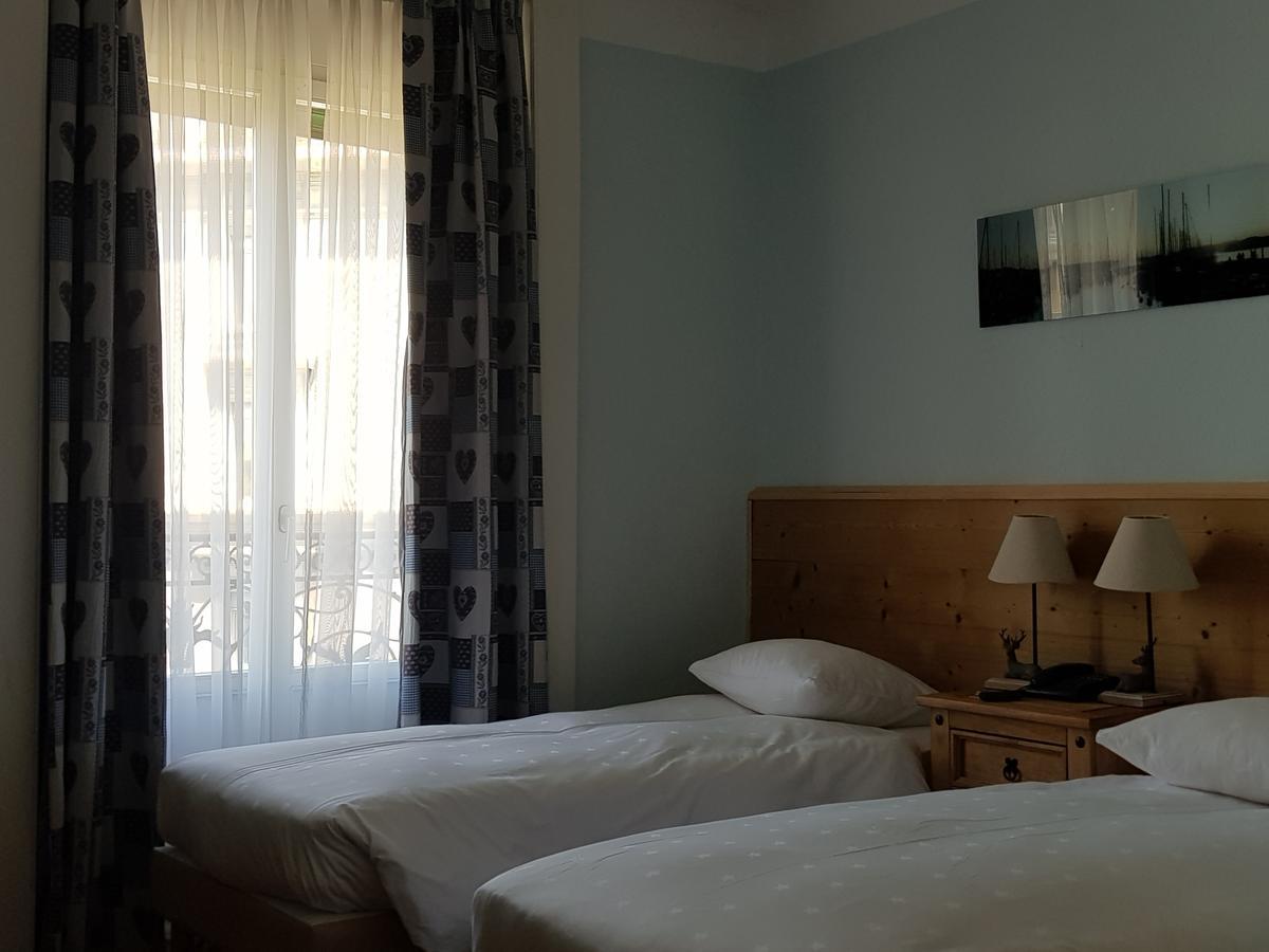 De Hotel 2*