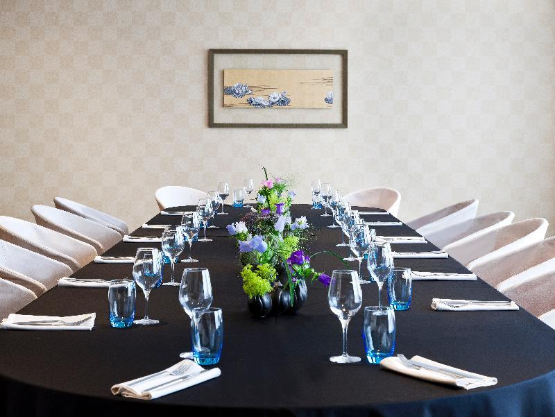 Warwick Hotel