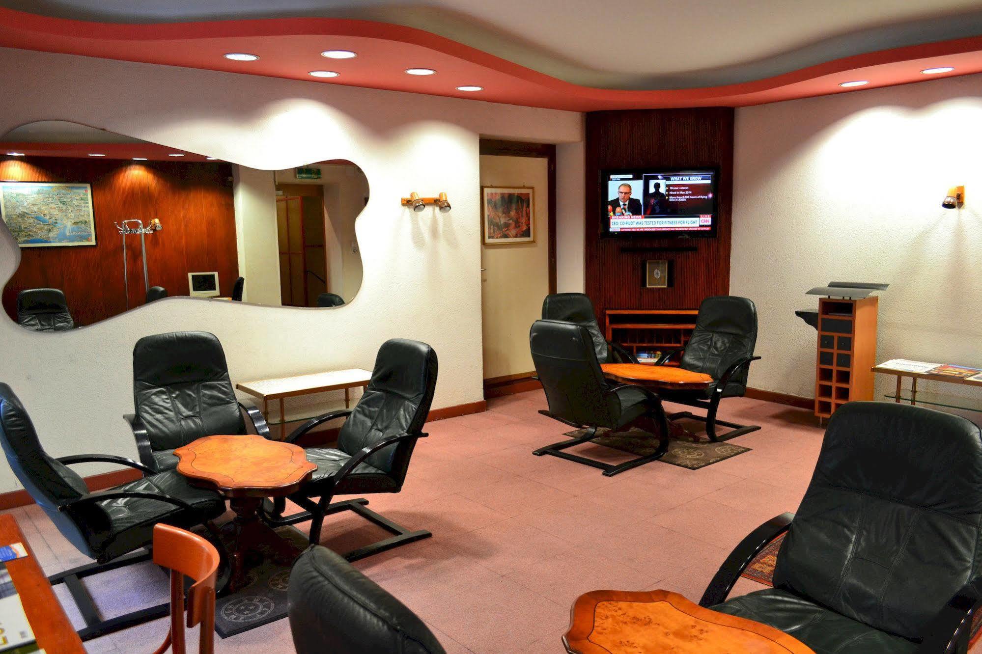 Hotel Moderne