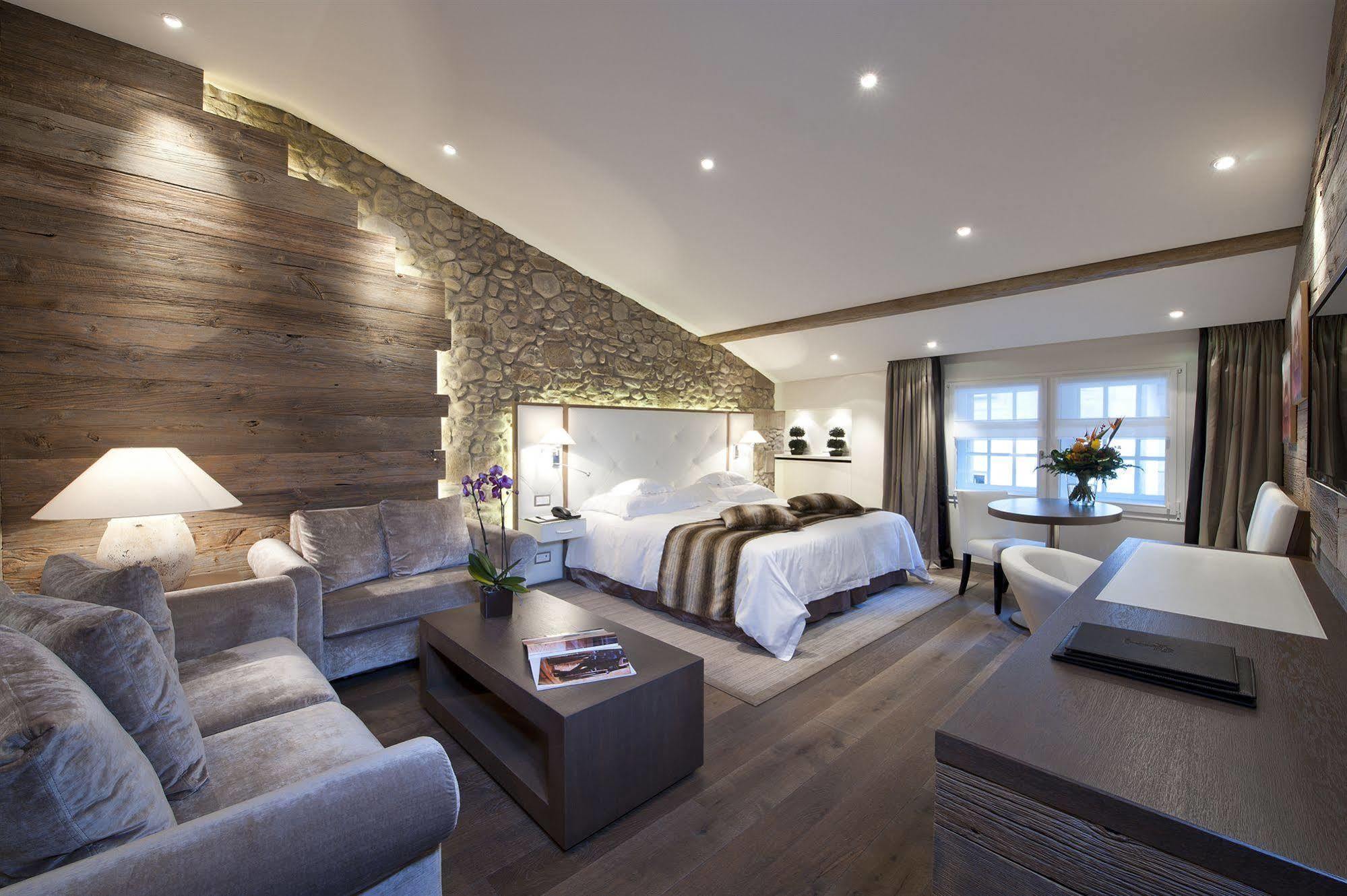 Les Armures 5* Genebra