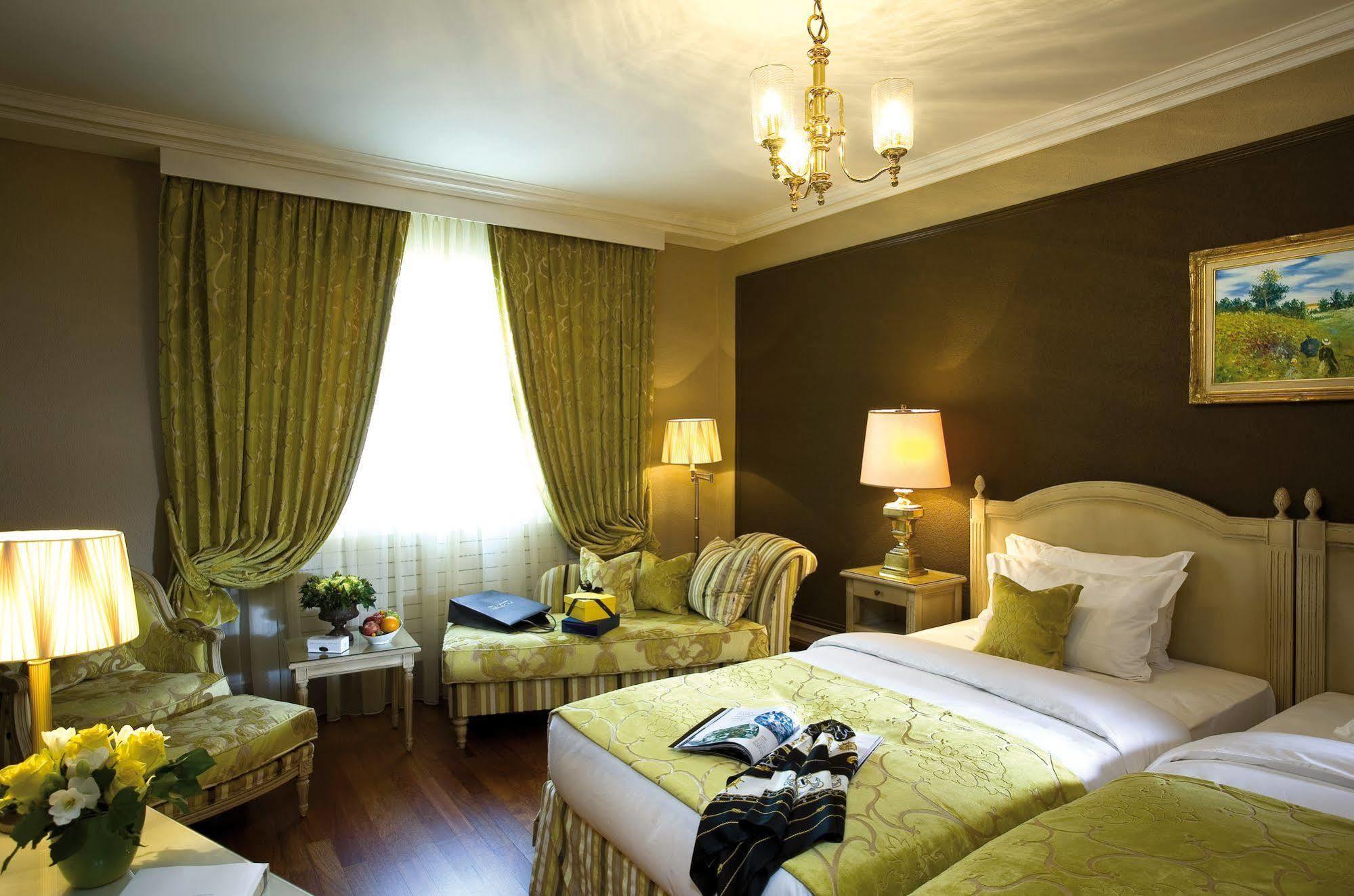 De La Cigogne Hotel 5*