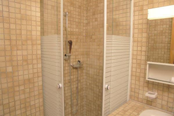 Appart'hotel Dizerens 2* Geneva