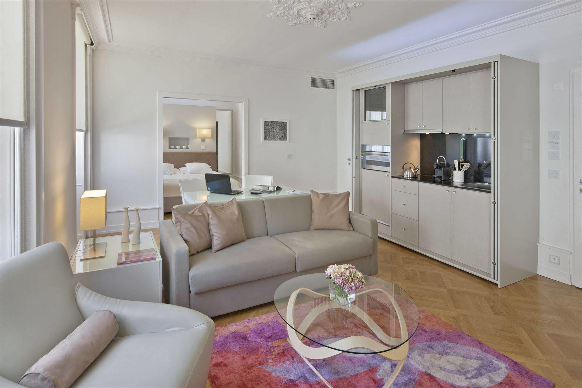 Hotel Swiss Luxury