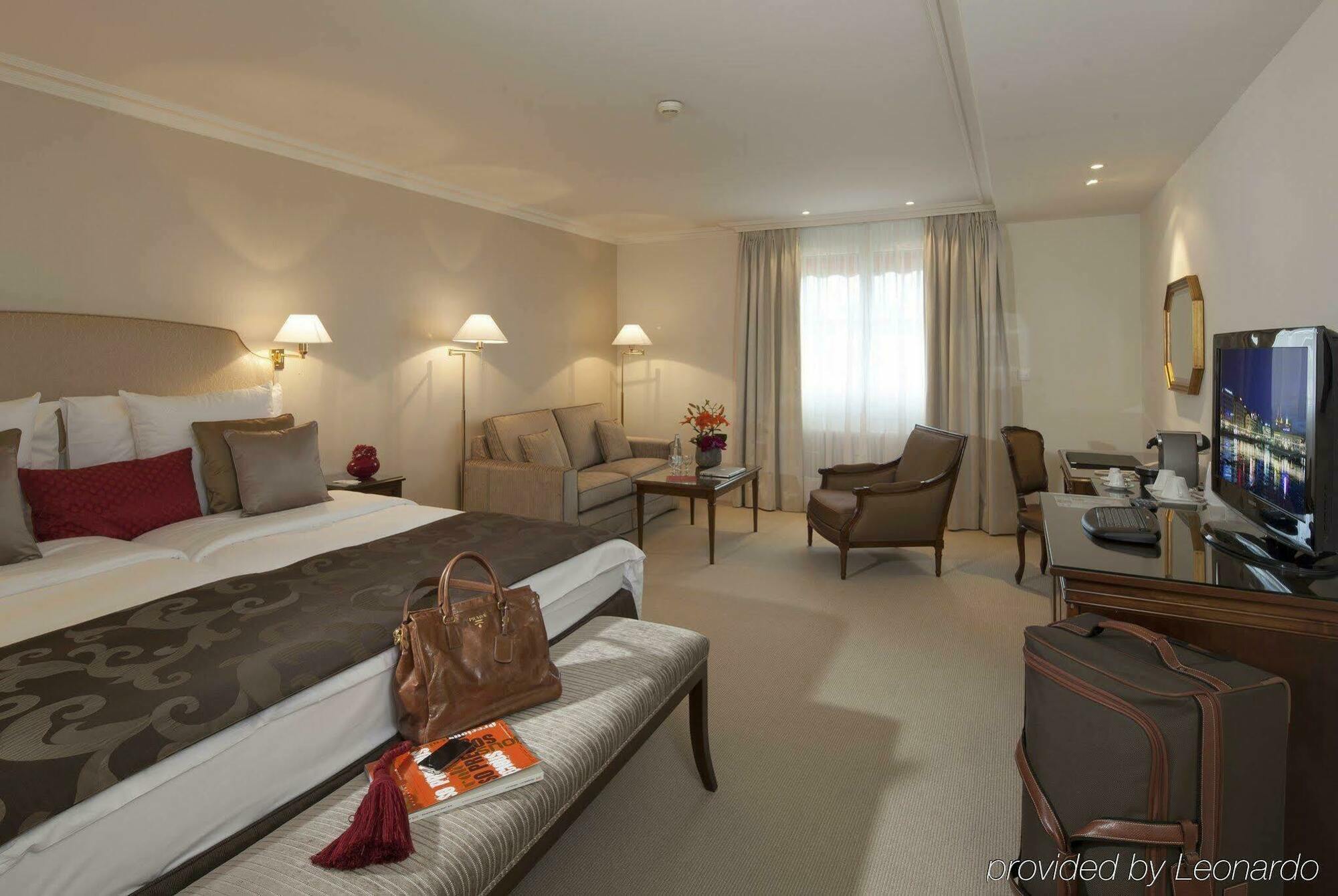 Hotel Bristol