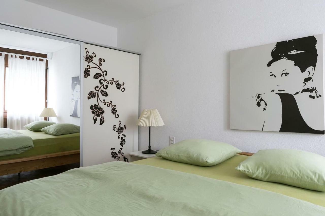 Apartment Spacious & Elegant Next To River