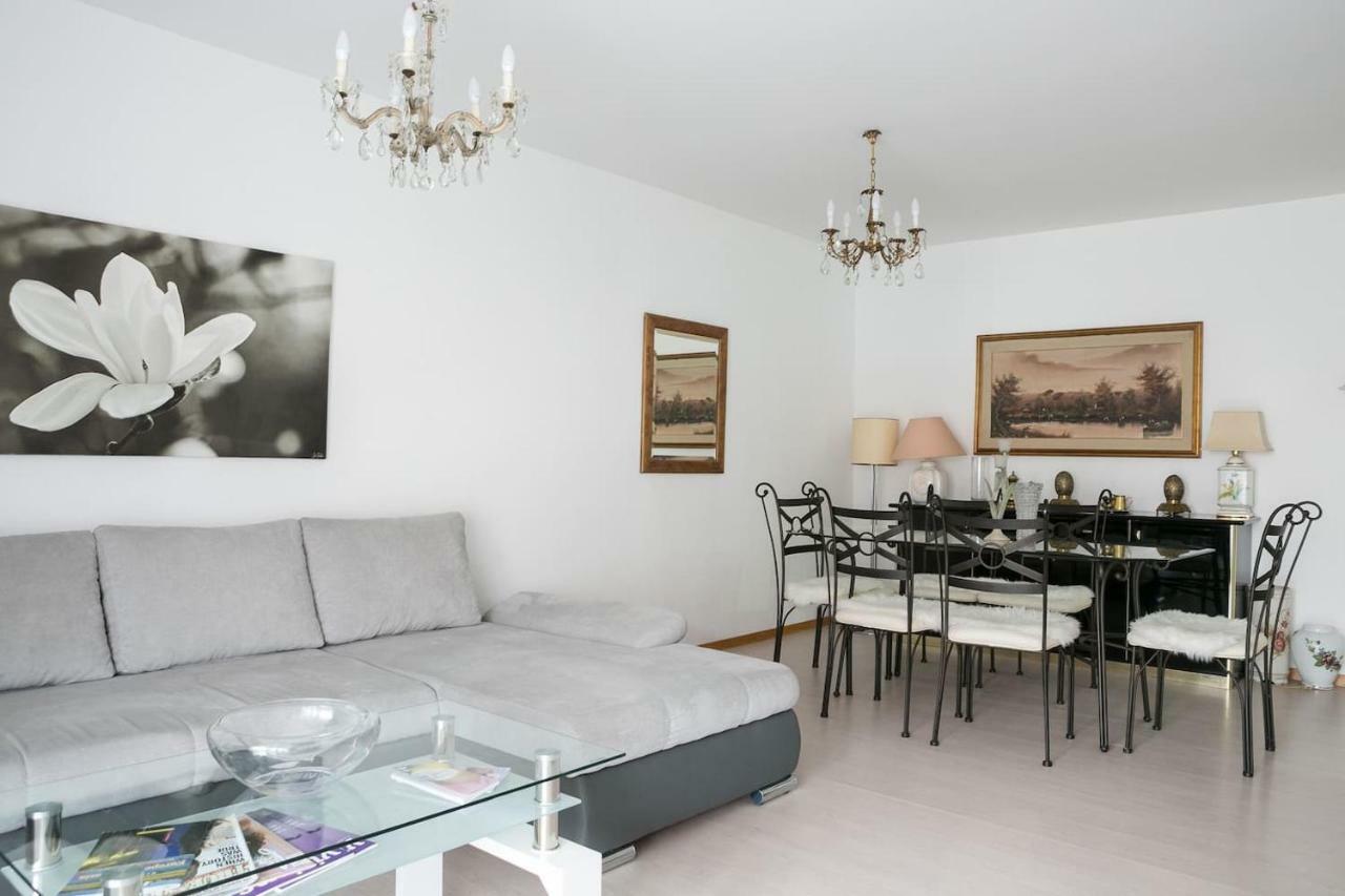 Spacious & Elegant Next To River * Genf