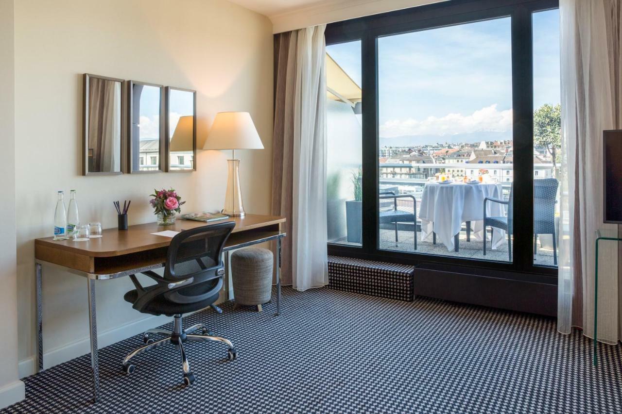 Hotel Warwick 4*